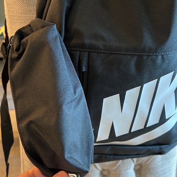 Nike backpack - Picture 3 of 8